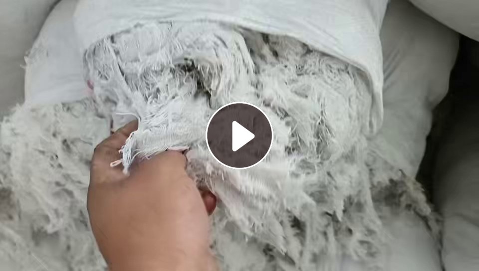 长期出售小化纱头料，涤纶废纱线，白色和淡蓝色的