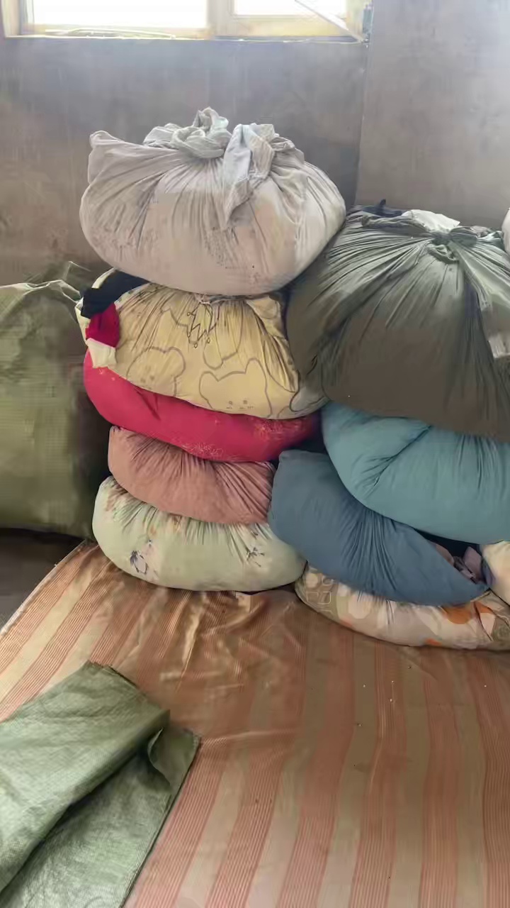 长期出售旧衣服黑料，旧衣服