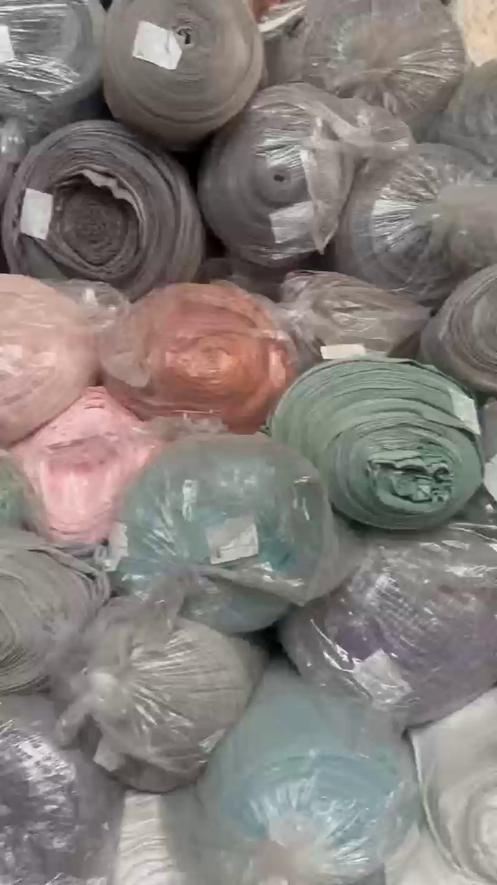 长期大量出售库存绒布，法兰绒，珊瑚绒，单双面绒等，货在江苏常熟