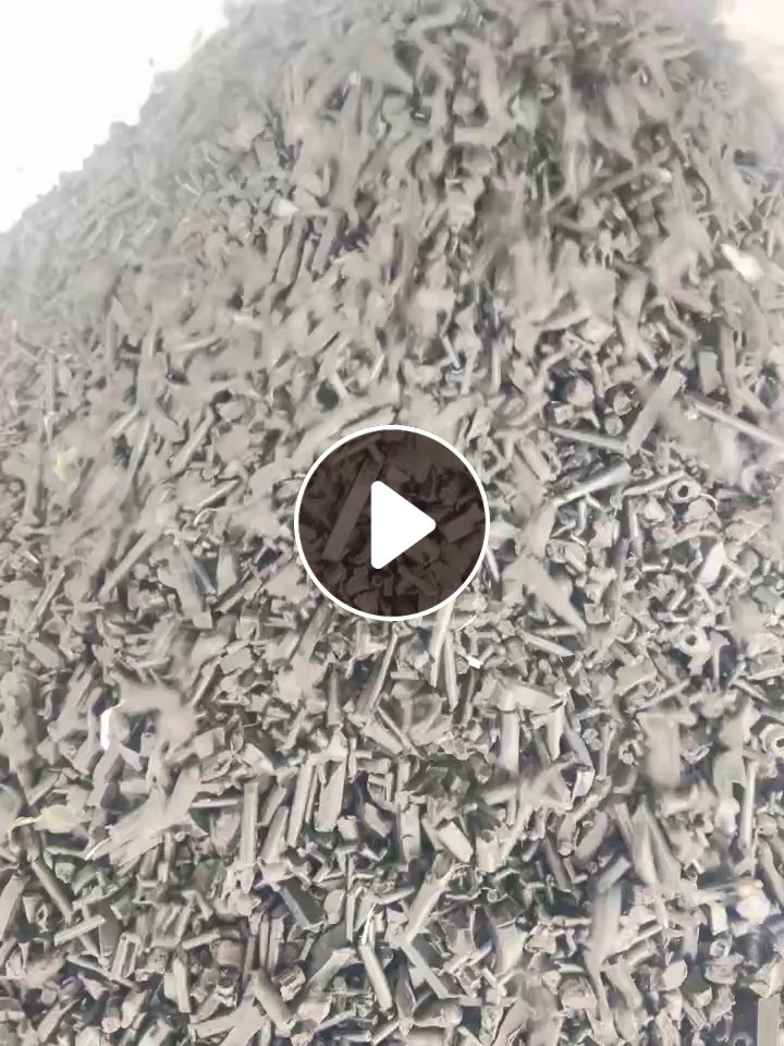 出售尼龙水口破碎料，加纤尼龙破碎料，加纤30，汽配厂下来的