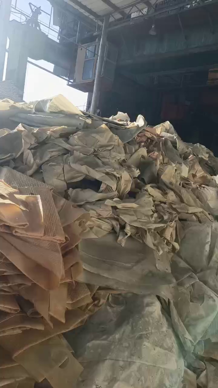 长期出售清洗好的滤布，现货20吨左右
