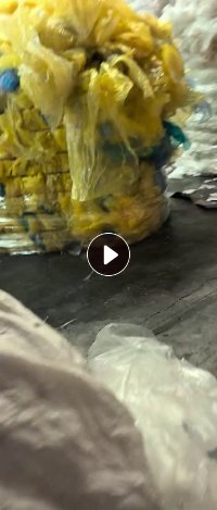 出售干造花高压膜废料，有黄的，红的，黑的，现货十来吨，还有干造花高压边角料