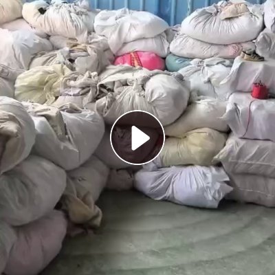 长期出售旧衣服大白，白料，开花料，现货有30吨左右，货在河南淮滨