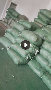 长期出售废布料，牛奶丝，碎布料，可以造粒，现货有三四十吨，货在广东阳江