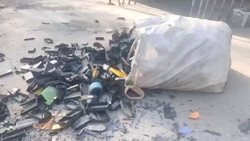 出售合金毛料， 现货60吨，冲击5-6个，也可以破碎料