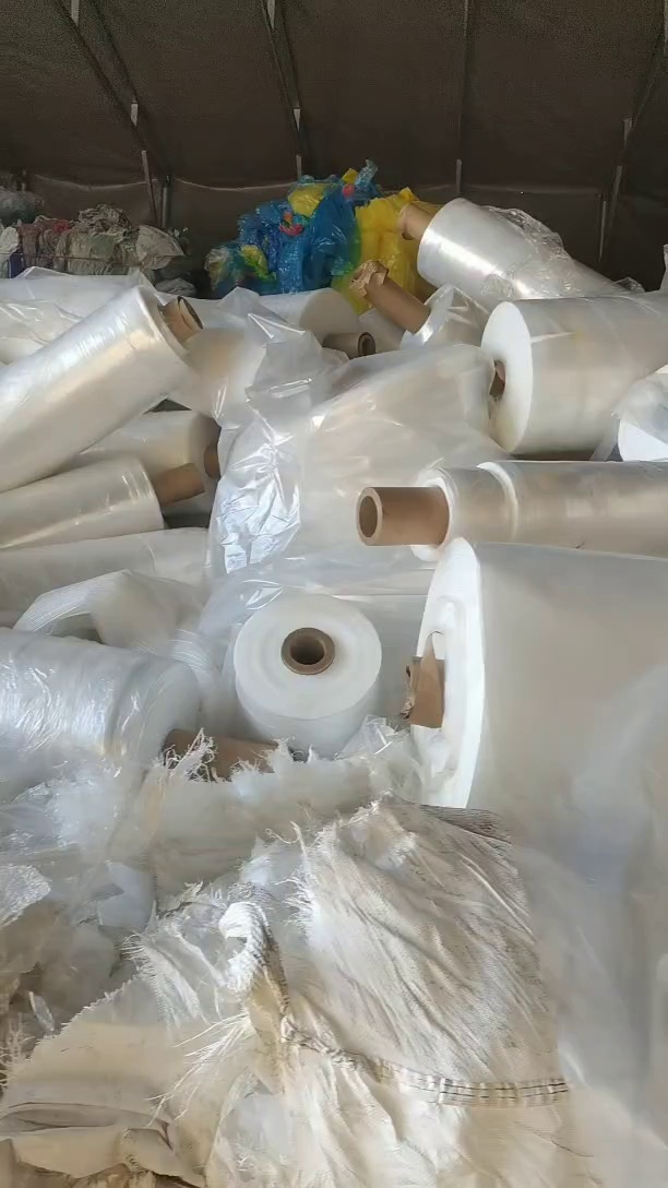 长期出售高压卷筒膜，现货30多吨