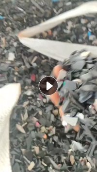 出售拆车厂下来的PP汽车内饰破碎料