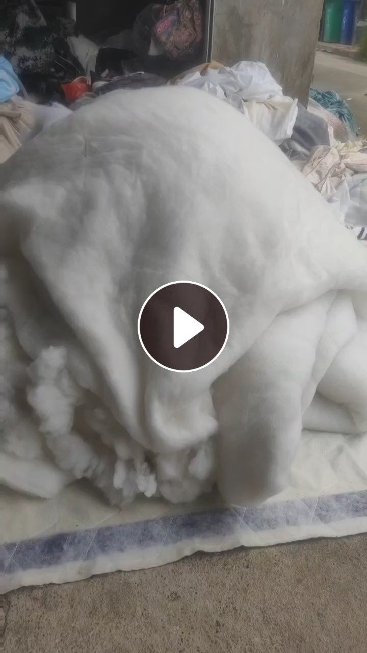 出售旧丝绵被，剥好的丝绵被，丝绵下脚料，货在江苏泰州