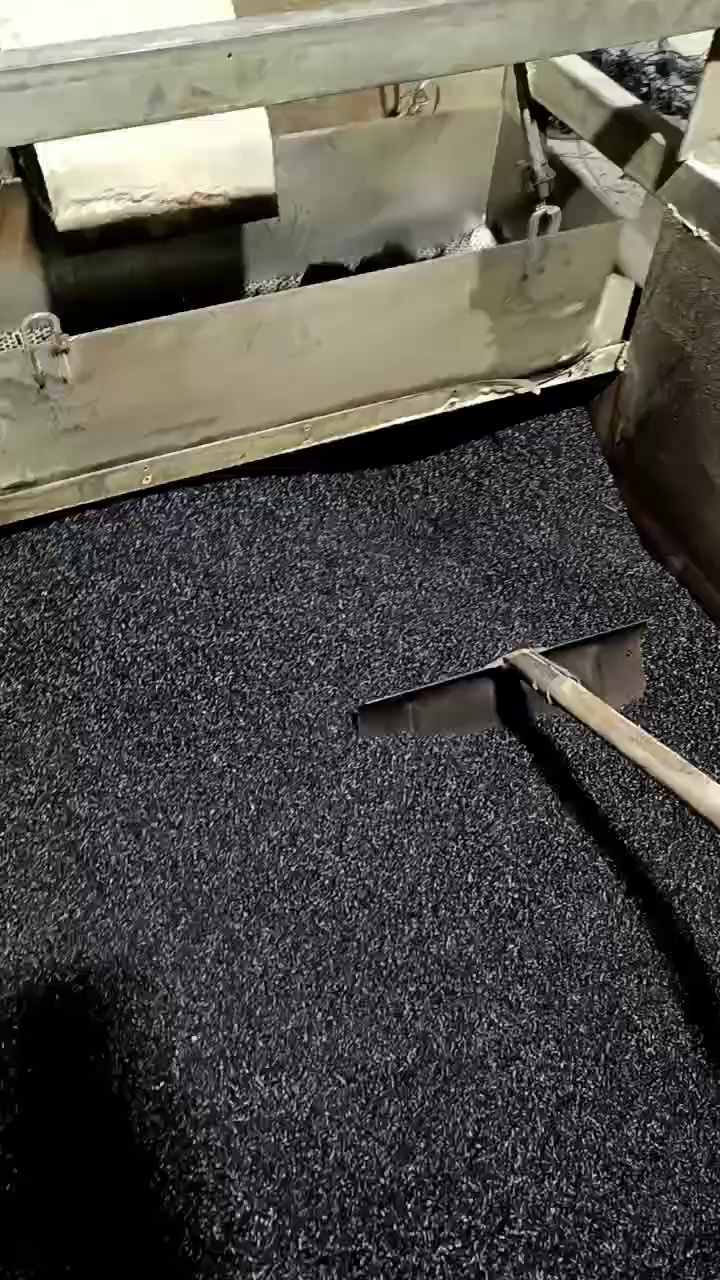 长期出售尼龙毛颗粒