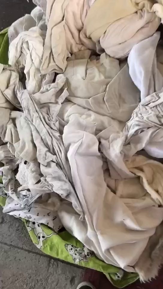 长期出售旧衣服大白，大白开花料，月供9.6米两车