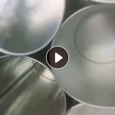 出售光伏厂下来的铁桶，内外干净，铁桶重二十二公斤，九米六高栏装二百个