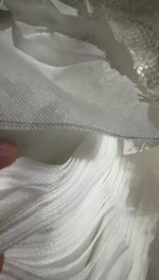 长期出售白色PP无纺布边角料，丙纶无纺布，货在浙江杭州