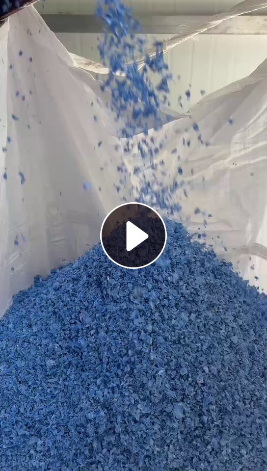 出售空心板破碎料，蓝色和黑色都有