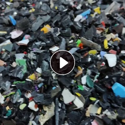 出售清洗的黑丙破碎料