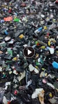 出售清洗的黑丙破碎料