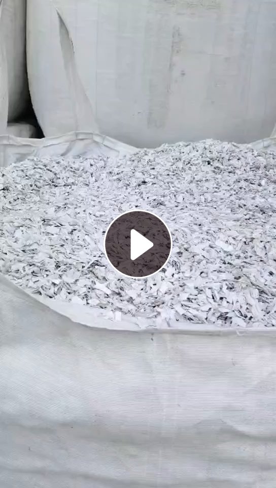 出售水粉硬质PVC扣板破碎料，干粉也有
