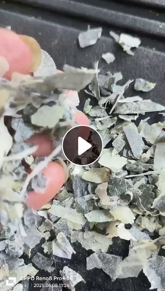 出售聚酯含树脂，炼油料，月供200吨