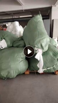 长期出售纯粘胶无纺布边角料,洗脸巾湿巾厂下来的,木浆纤维,可以做短纤用,货在广东佛山