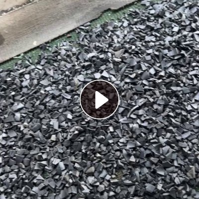 出售软质PVC电缆皮破碎料，黑色电缆皮破碎料的，花色的也有