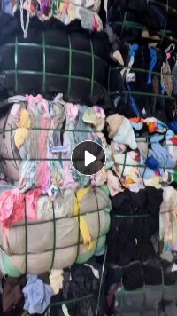 长期出售压包好的旧衣服黑料，旧衣服，燃烧料，现货一百吨左右