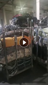 长期出售纯涤纶布,乱麻,雪纺,色丁等库存布,库存面料