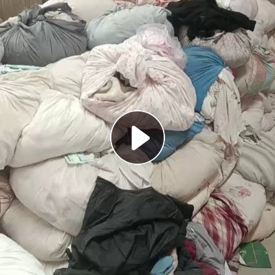 长期出售旧衣服大白，白料，开花料，现货有6.8米一车，货在河南郑州