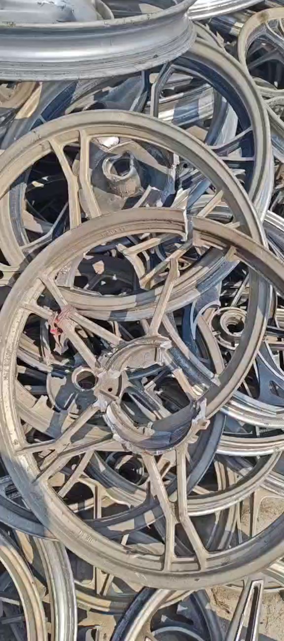 长期出售摩托车拆解下来的车圈