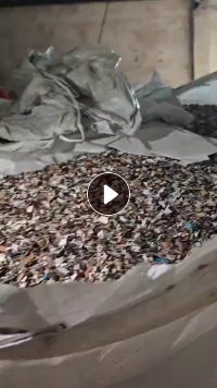 出售中性PVC墙纸破碎料