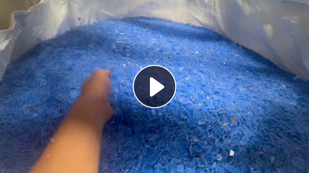 出售低压PE托盘破碎料，低压蓝色托盘破碎料，现货20多吨，可直接注塑
