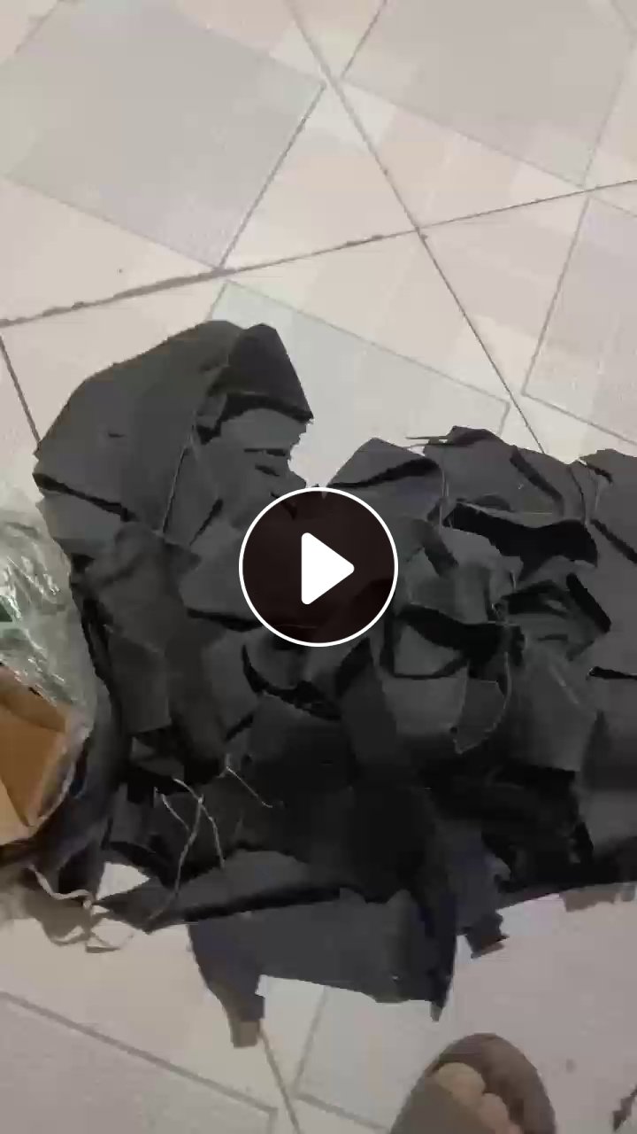 出售一批黑牛皮，现货16吨，厂在河北保定