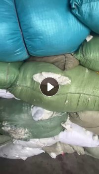 长期出售白色的涤纶废布，涤纶开花料，现货十几吨，货在江苏宿迁