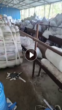 长期大量出售白色毛衣片,涤纶高弹丝,开花料,货在安徽阜阳