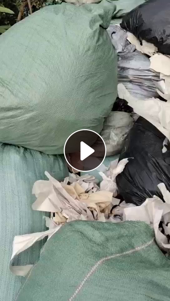 长期出售服装厂的下脚料 杂布一起出，材质混在一起了，每个月有10吨，厂在广东深圳