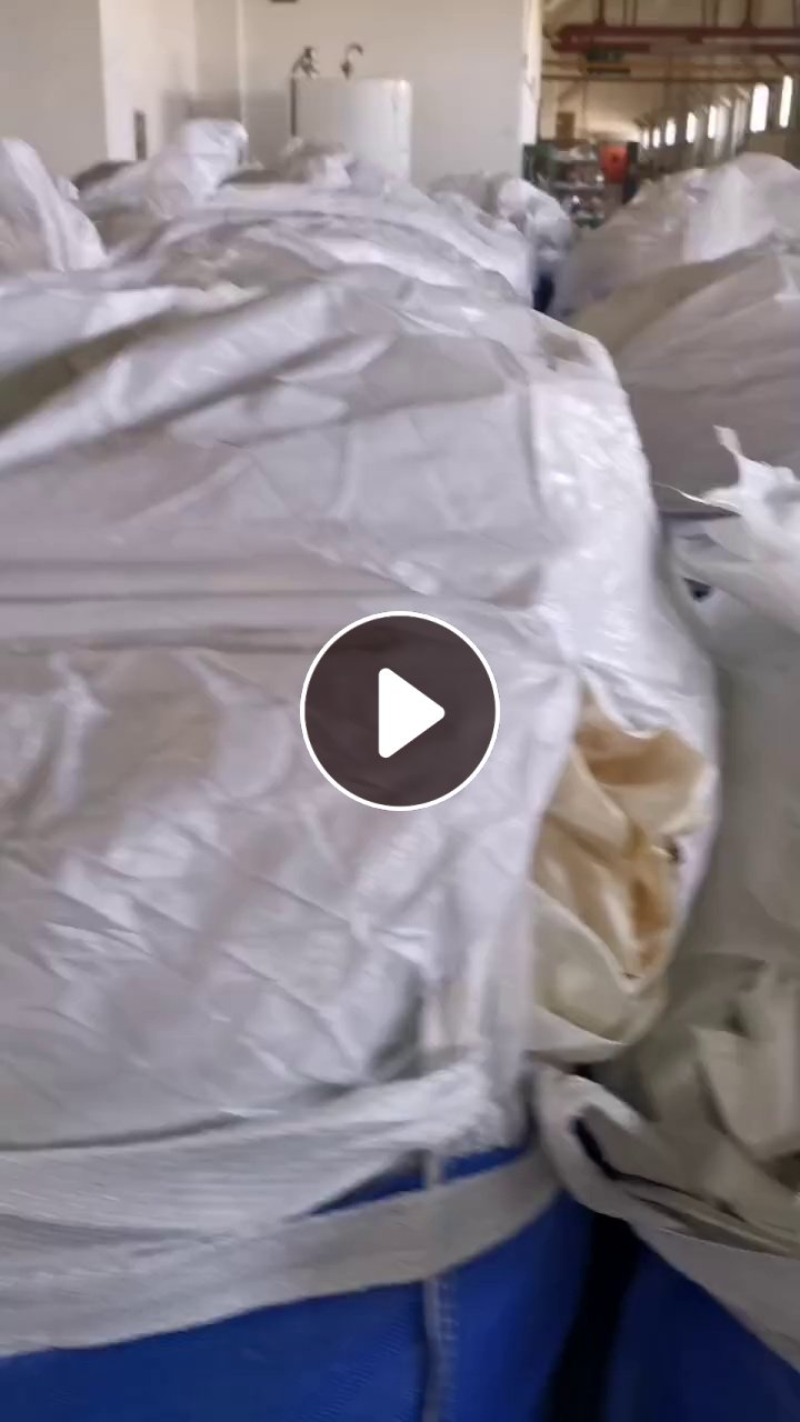 长期出售玻璃纤维布，纤维布，可以做衣服，现货有七八十吨，货在江苏昆山