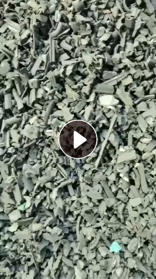 长期出售橡胶废料，橡胶电缆皮废料，橡胶杂料