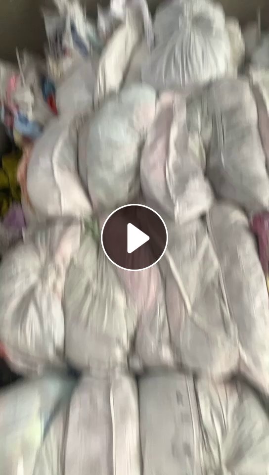 长期出售纯棉毛巾下脚料，纯棉废布，有梭织针织两种，分浅色，深色，现货两百吨左右