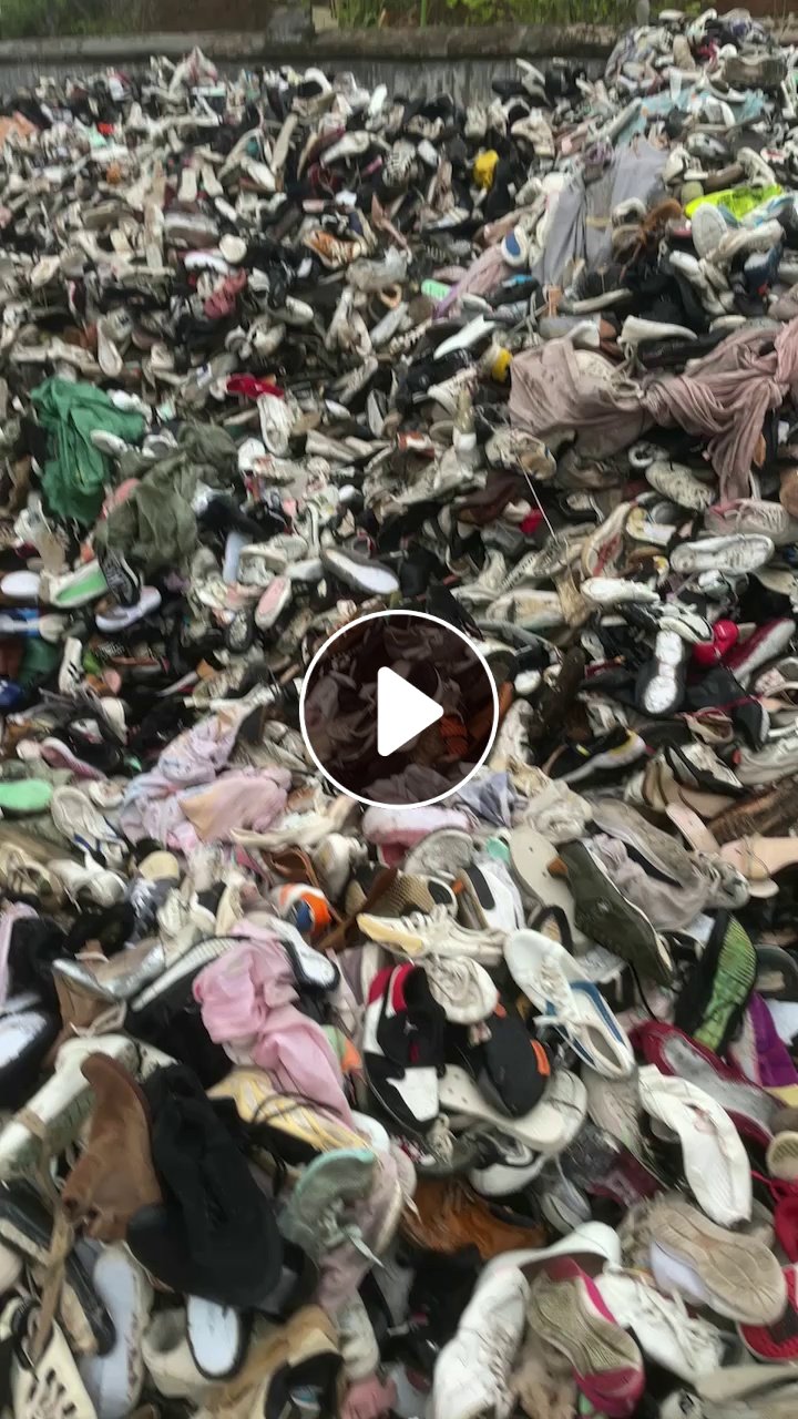 出售拔了底的鞋面，鞋子边角料，下脚料，燃烧料，现货有一挂车，货在江西赣州