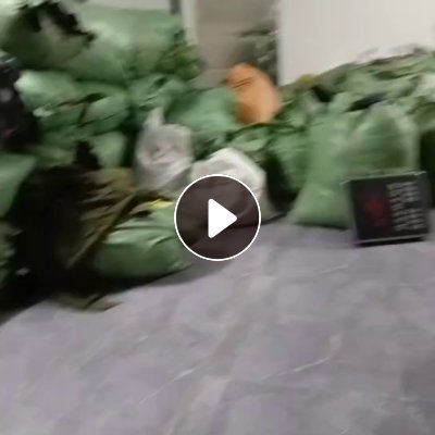 长期出售制衣厂布碎，有棉布，有化纤，月供几十吨，货在广东广州