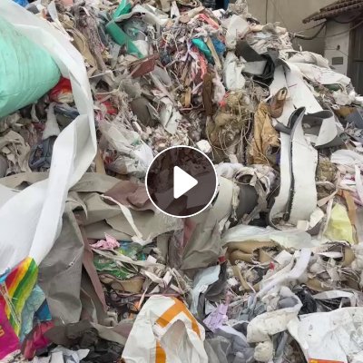 出售家纺下脚料料，废料，黑料，燃烧料，月供2000吨，货在江苏南通