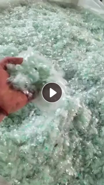 出售PET轻胶膜破碎料