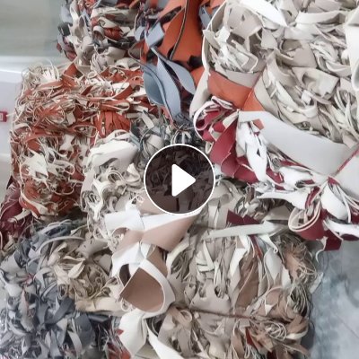 PVC 汽车皮革边脚料和无纺布下脚料