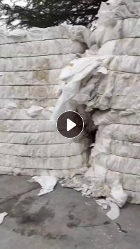 长期出售白色PP无纺布，无纺布，含钙粉8%，现货有10吨左右，货在江苏无锡