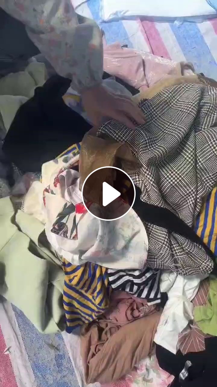 长期出售女士裙子，每个月有70吨，都是干净的