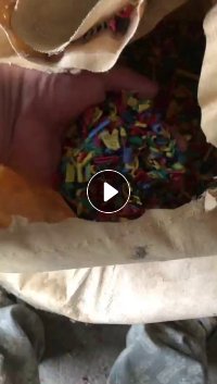 长期出售PE电缆皮破碎料