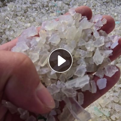 水洗过的软质pvc破碎料，白色，蓝色，花色都有，月供300吨