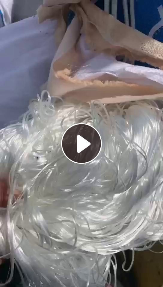 长期出售涤纶工业丝，有涤纶绳，涤纶短纤，涤纶长丝，每个月有20吨左右，货在浙江台州