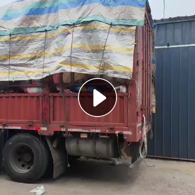 长期出售旧衣服黑料，下脚料，燃烧料，月供6.8米一车，货在江苏徐州