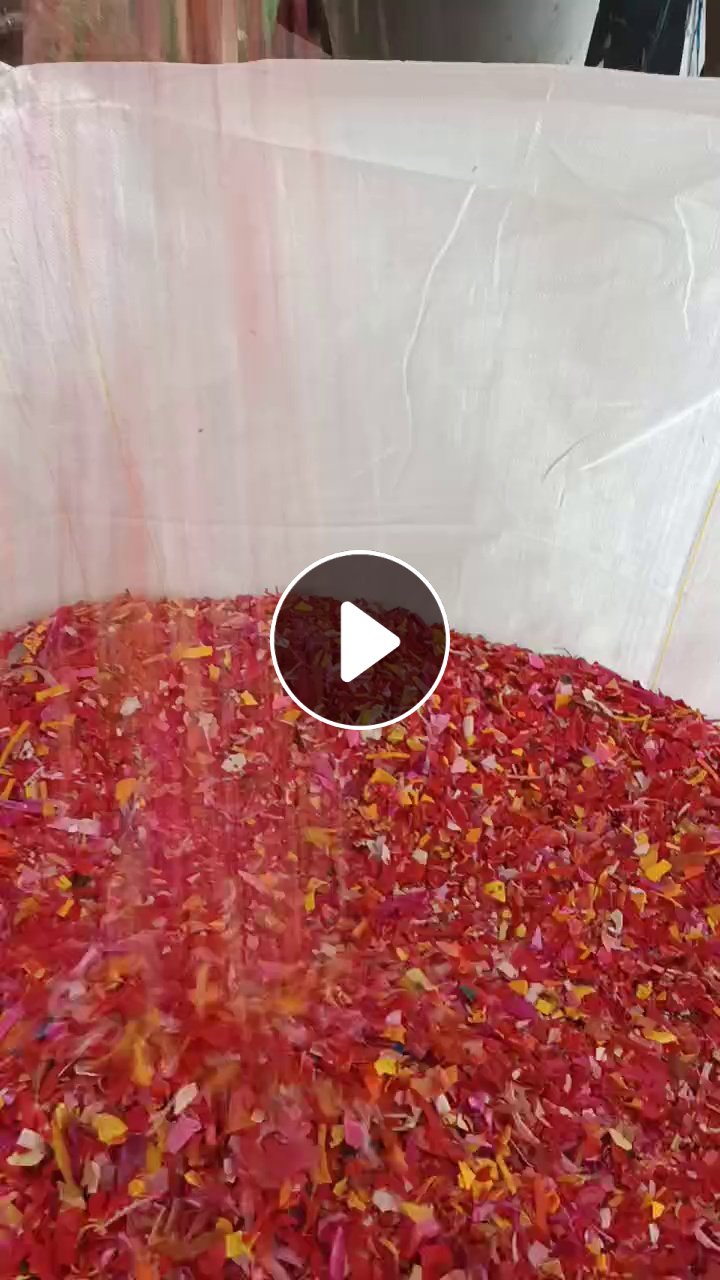 出售分色丙破碎料，蓝绿丙、红黄丙破碎料，过6米+8米两个水池，过摩擦机，甩干机，风选机