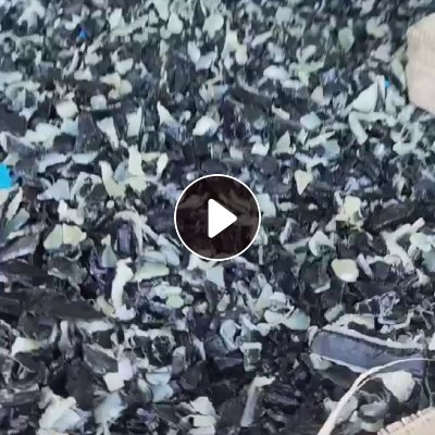 出售油箱破碎料，HDPE破碎料，月供200吨