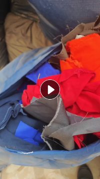 长期出售服装厂下脚料，废布料，有化纤料，纯棉料，统货卖，现货有30吨，货在新疆石河子